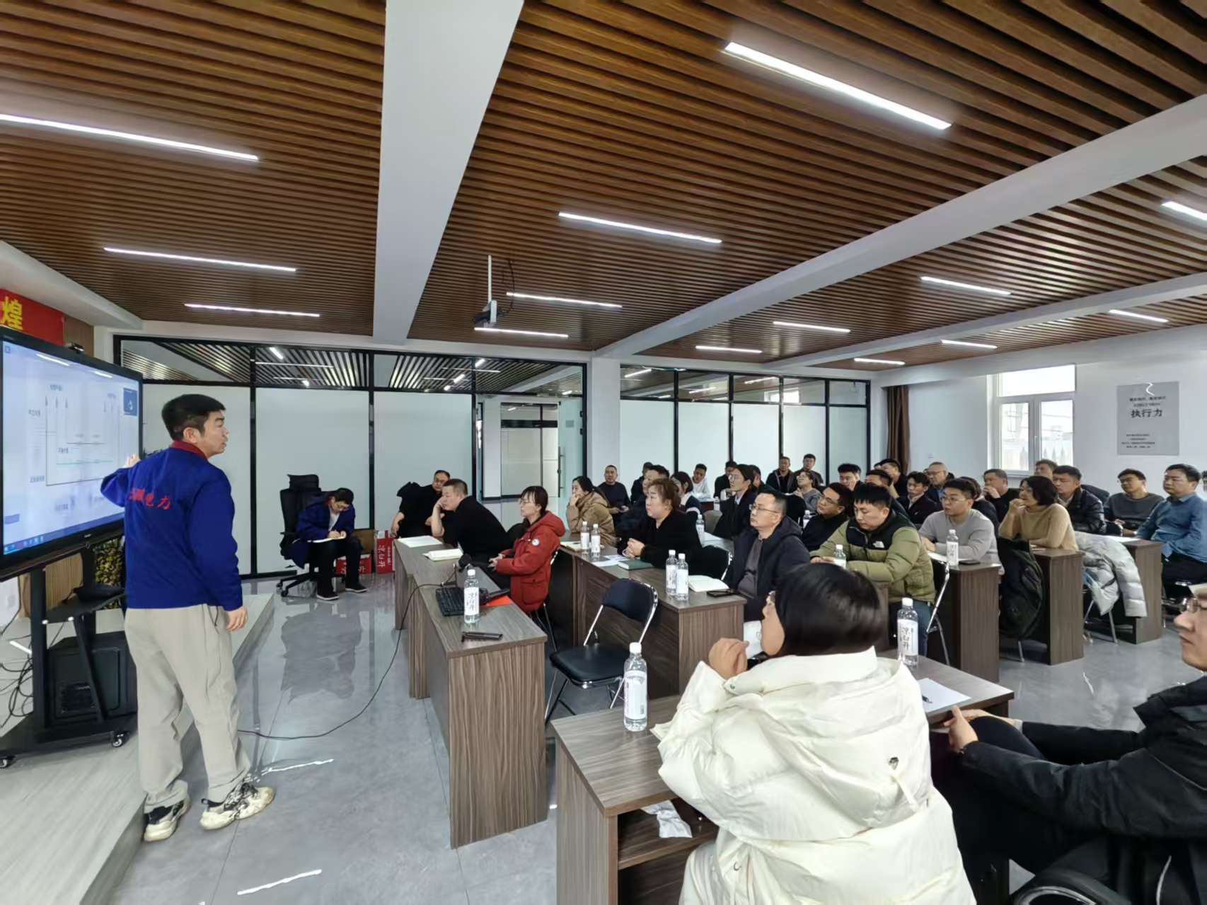 1772184877108392.jpg 1772184877108392.jpg